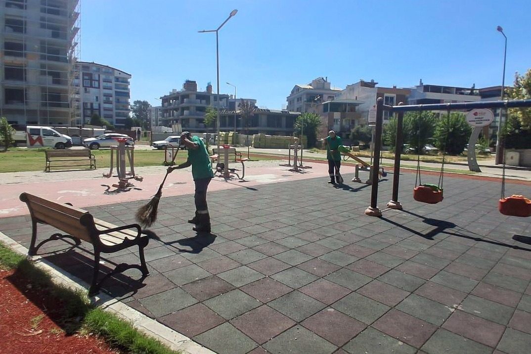 EFELER BELEDİYESİ’NDEN MİMAR SİNAN PARKLARINA KAPSAMLI BAKIM