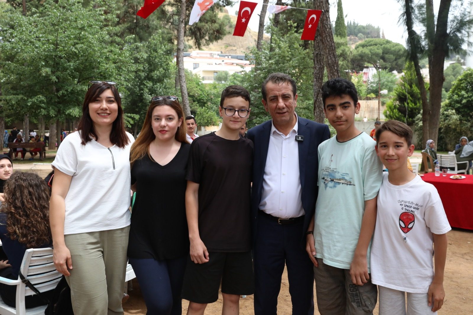 BAŞKAN ANIL YETİŞKİN EFELER'İ GENÇLİĞİN KENTİ YAPIYOR