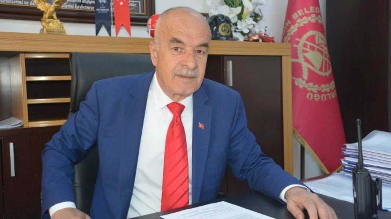 CHP'Lİ ADANIR İSTİFA ETTİ