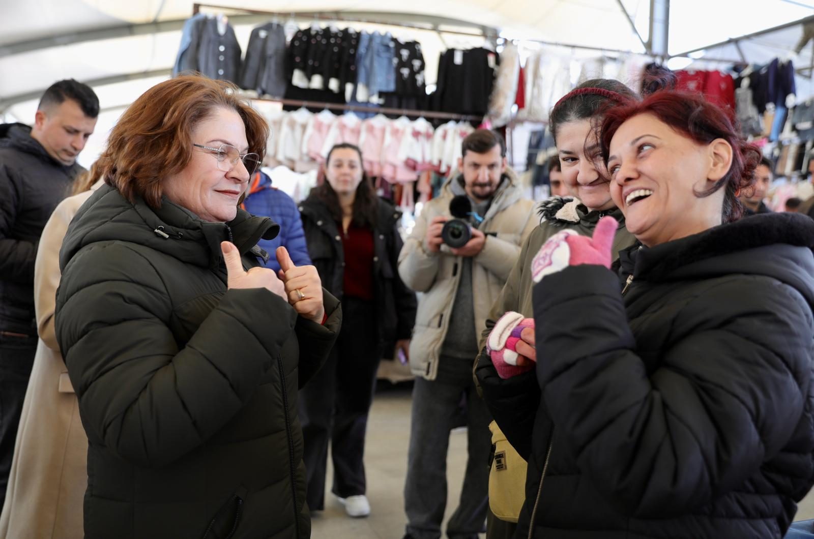 BAŞKAN HATİCE GENÇAY, HALKLA OMUZ OMUZA BAHARI MÜJDELEDİ