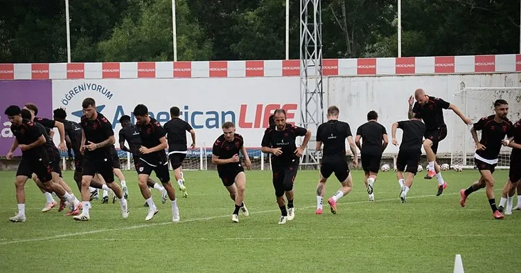 Samsunspor, Hollanda kampında hazırlıklarına başladı