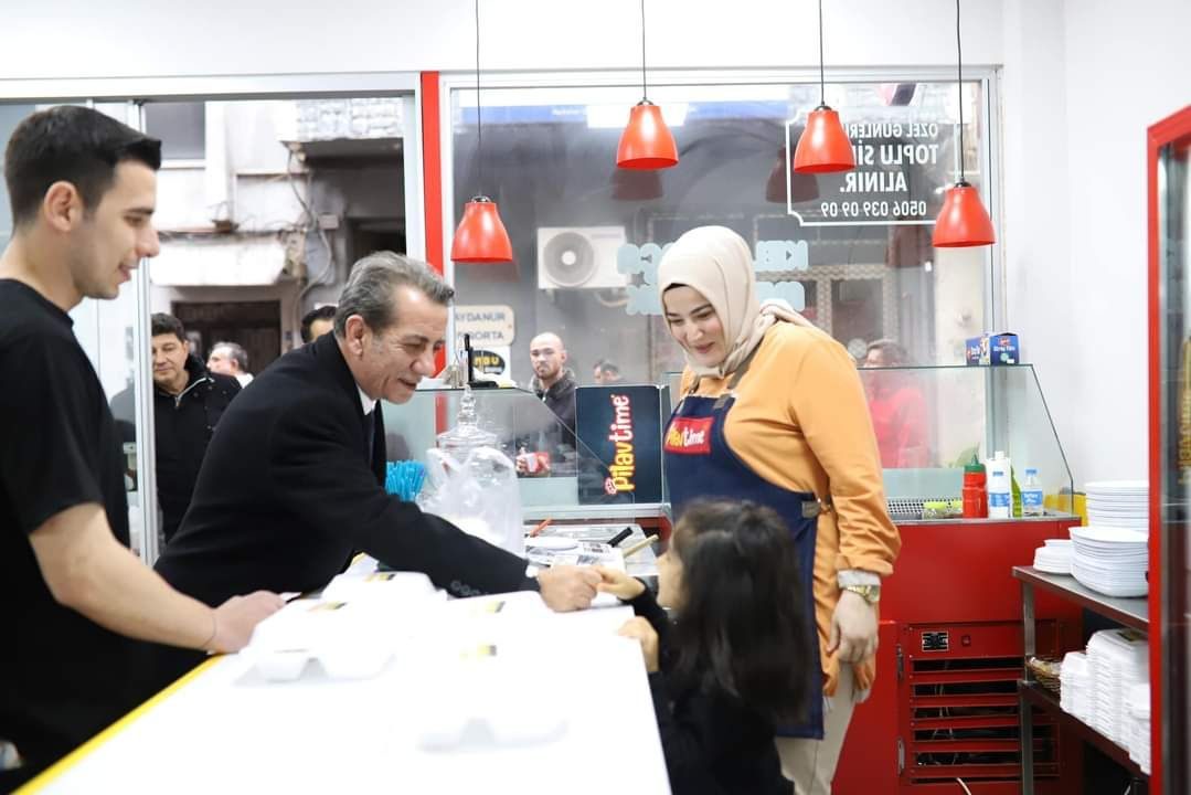 CHP’li Yetişkin'e esnaflardan tam destek