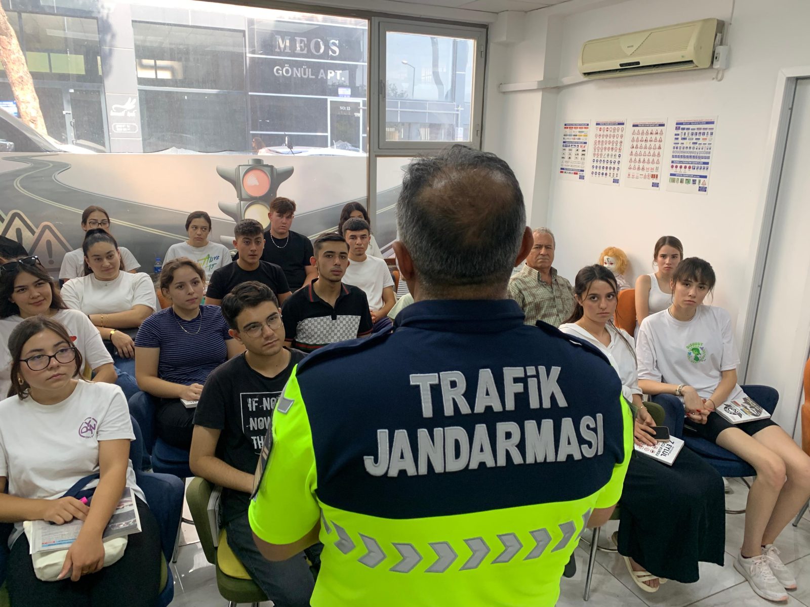 Aydın'da Sürücü Adaylarına Trafik Eğitimi Verildi