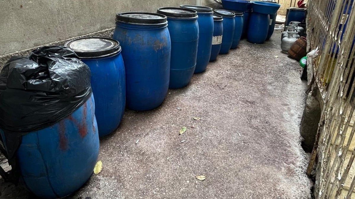 Adana'da 3 bin 650 litre sahte içki ele geçirildi
