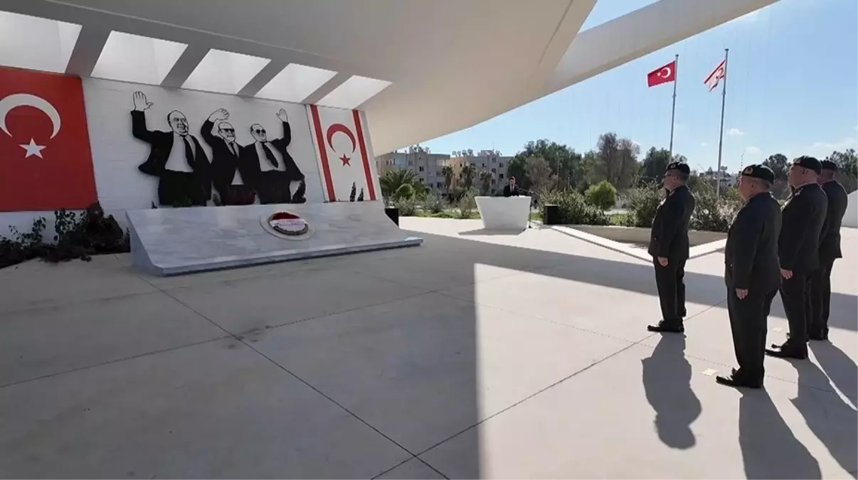 Kara Kuvvetleri Komutanı Metin Tokel, Kuzey Kıbrıs'ta Ziyaretlerde Bulundu