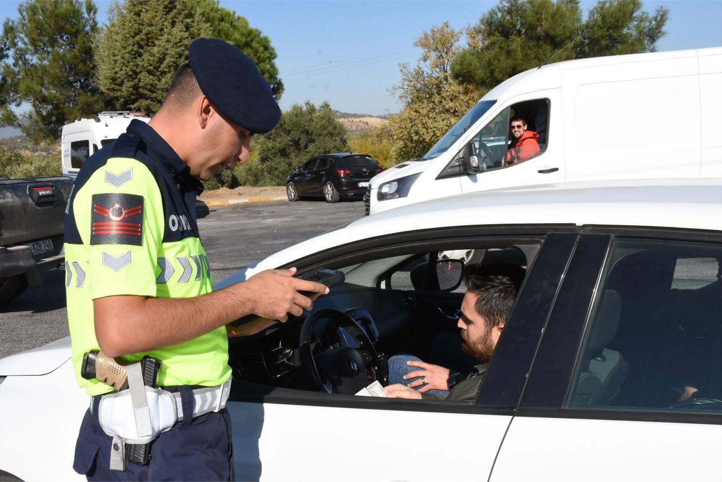 Aydın’da 5 Düzensiz Göçmen Yakalandı