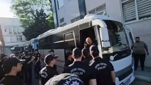 Son dakika... Ekrem İmamoğlu'na 1 yıl 8 ay hapis cezası!
