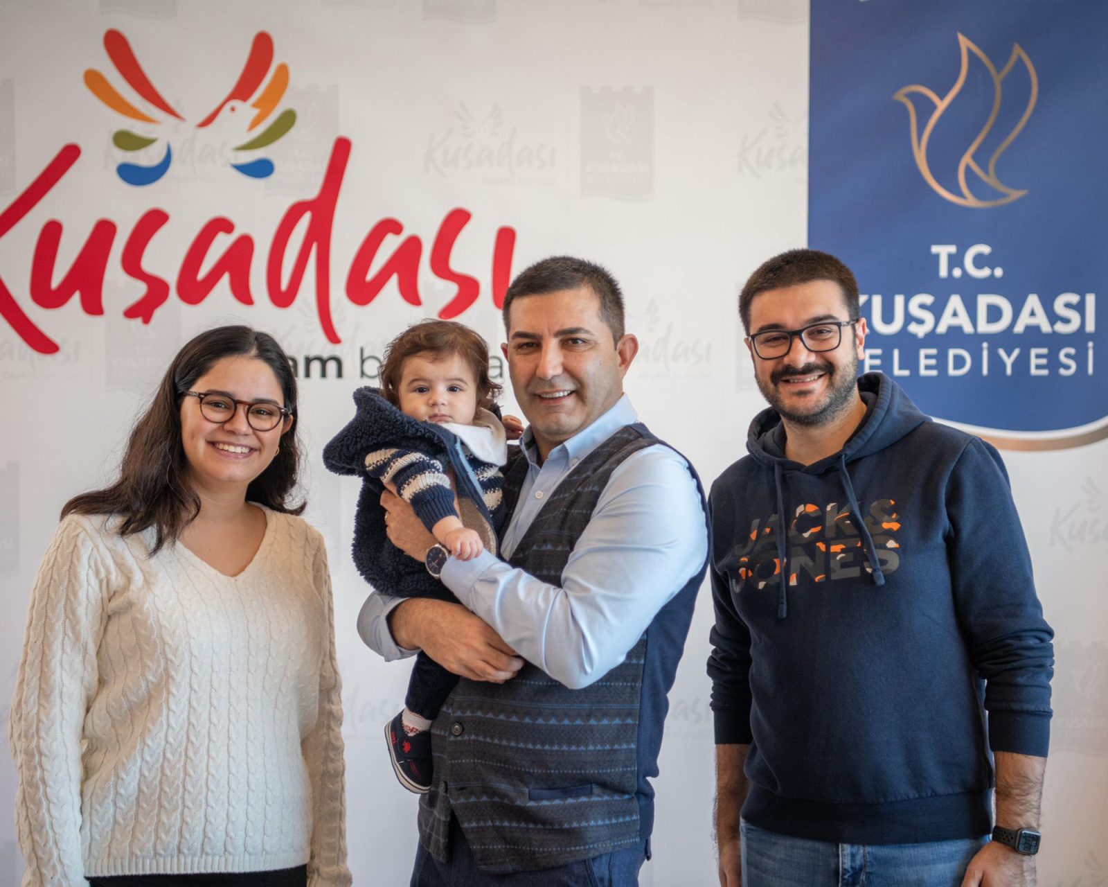 SMA’LI TEOMAN BEBEĞİN AİLESİNDEN BAŞKAN ÖMER GÜNEL’E TEŞEKKÜR ZİYARETİ