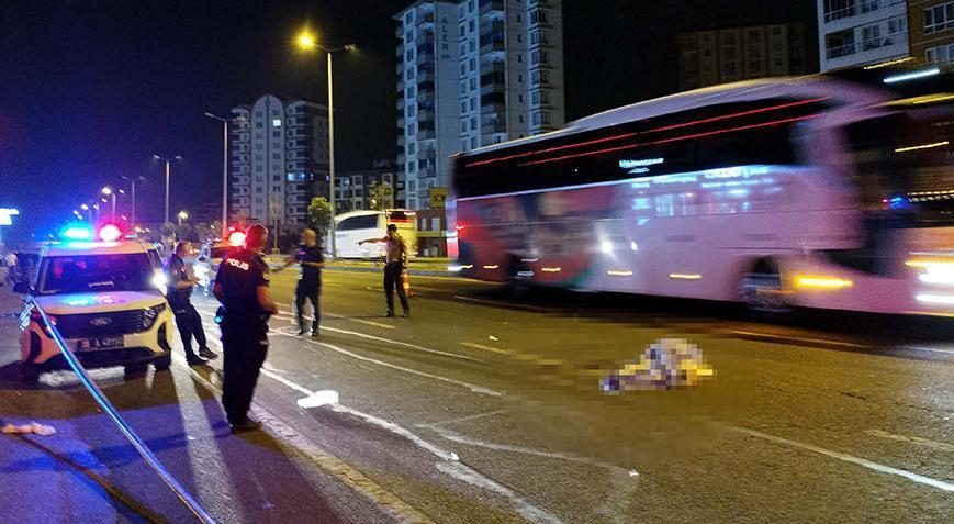 Kayseri'de korkunç kaza! Önce hafif ticari araç çarptı sonra otomobil ezdi