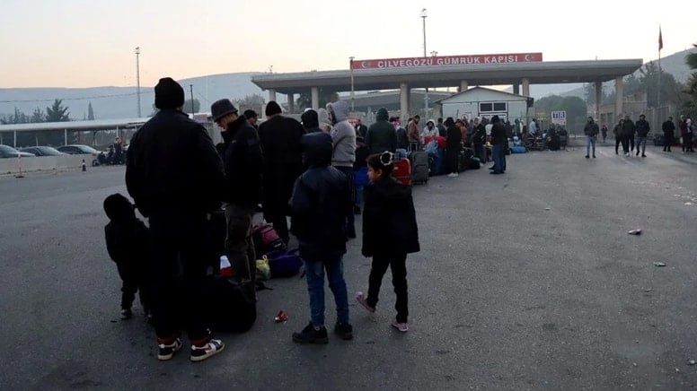 Bakan Yerlikaya son durumu paylaştı... Kaç Suriyeli ülkesine döndü?