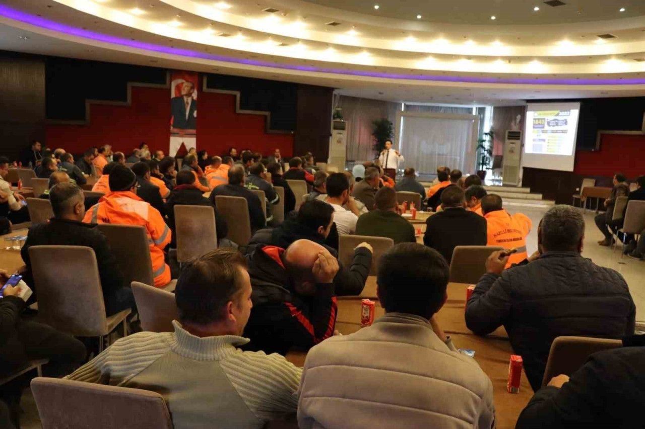 Nazilli Belediyesi'nden personeline eğitim
