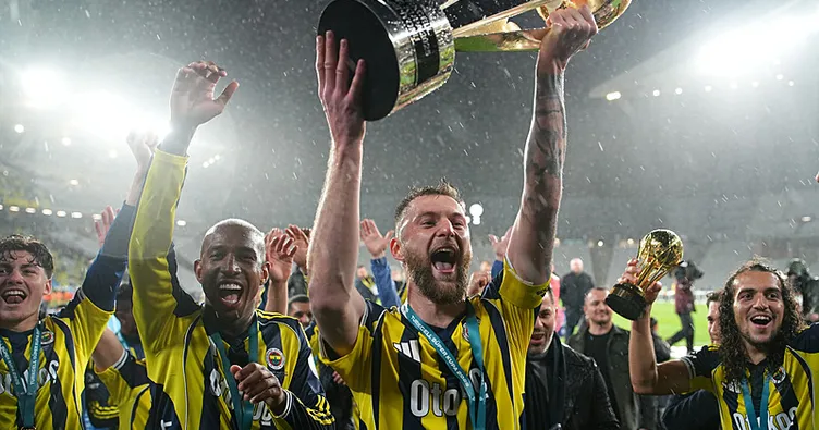 Süper Kupa’yı kazanan Fenerbahçe, 2026 yılına kupayla başladı