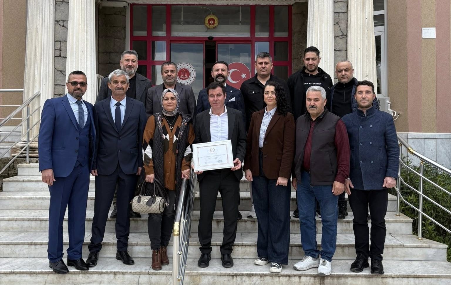 Didim Esnafının Güvendiği İsim: Şerif Erul Mazbatasını Aldı