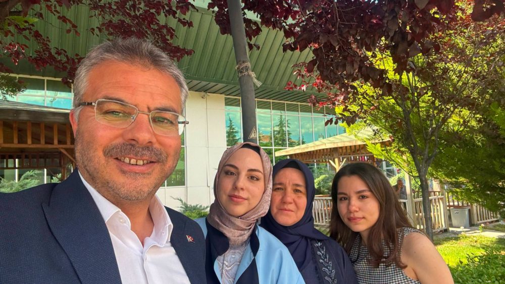 Aydınlı Vekilin Gurur Günü