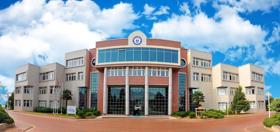 ADÜ’den bıçak parası operasyonuna ilişkin açıklama! "Kararlılıkla mücadele edilecek"