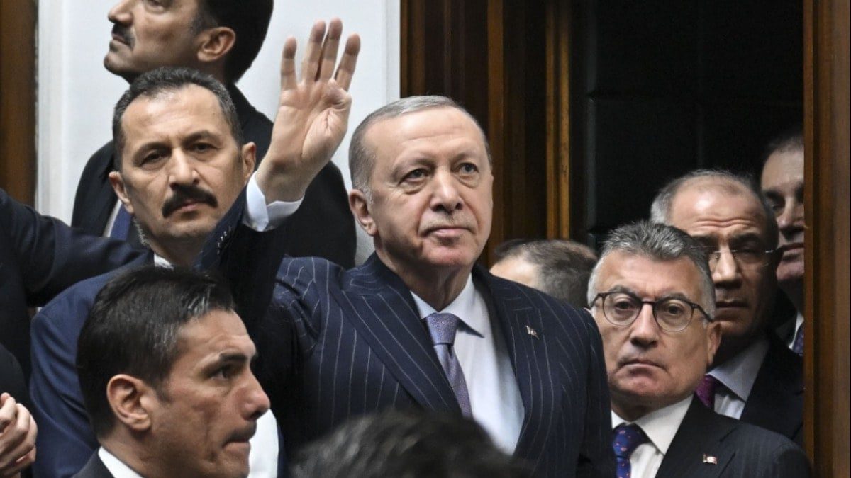 AKP'nin görüştüğü 3 CHP'li belediye başkanı belli oldu