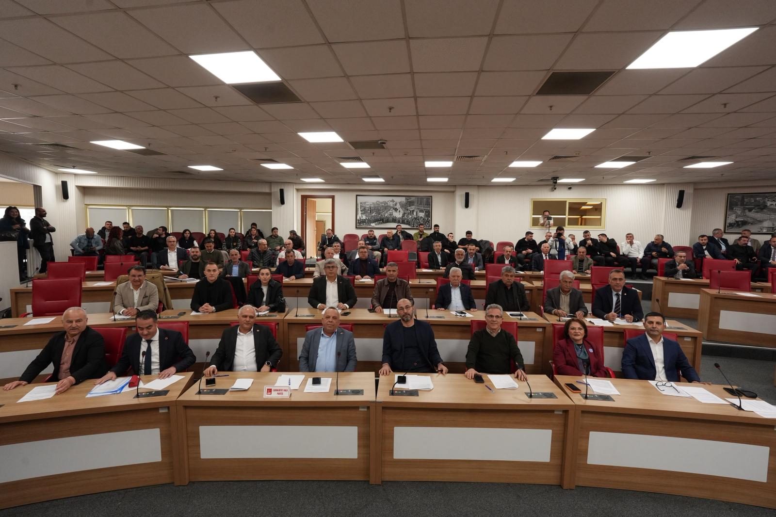 CHP GRUBU: "HİZMETE DEĞİL UCU BELİRSİZ BORÇLANMAYA KARŞIYIZ"