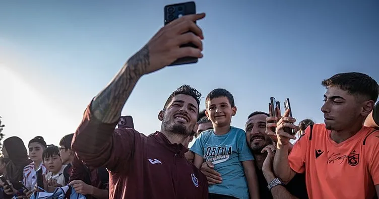 Trabzonspor'un Erzurum kampına taraftarlardan yoğun destek