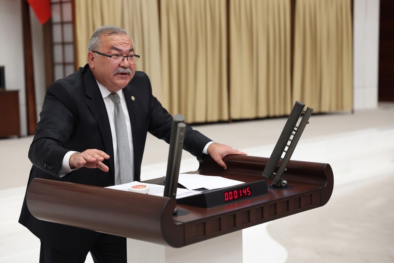 CHP'Lİ Bülbül“Sağlığı ticari bir meta haline getirdiniz”