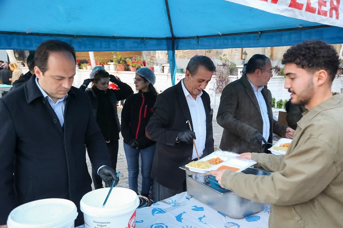 BAŞKAN YETİŞKİN’İN RAMAZAN BULUŞMASI IŞIKLI MAHALLESİ’NDE GÖNÜLLERE DOKUNDU