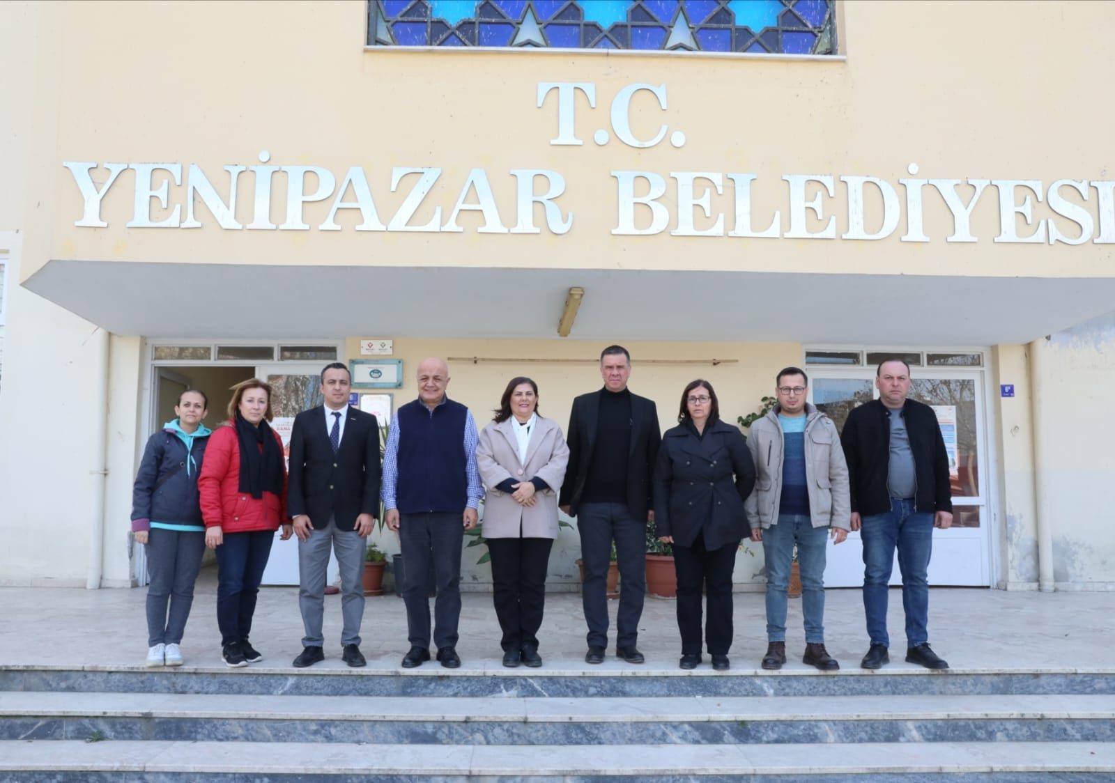 BAŞKAN ÇERÇİOĞLU'NA YENİPAZAR'DA SEVGİ SELİ