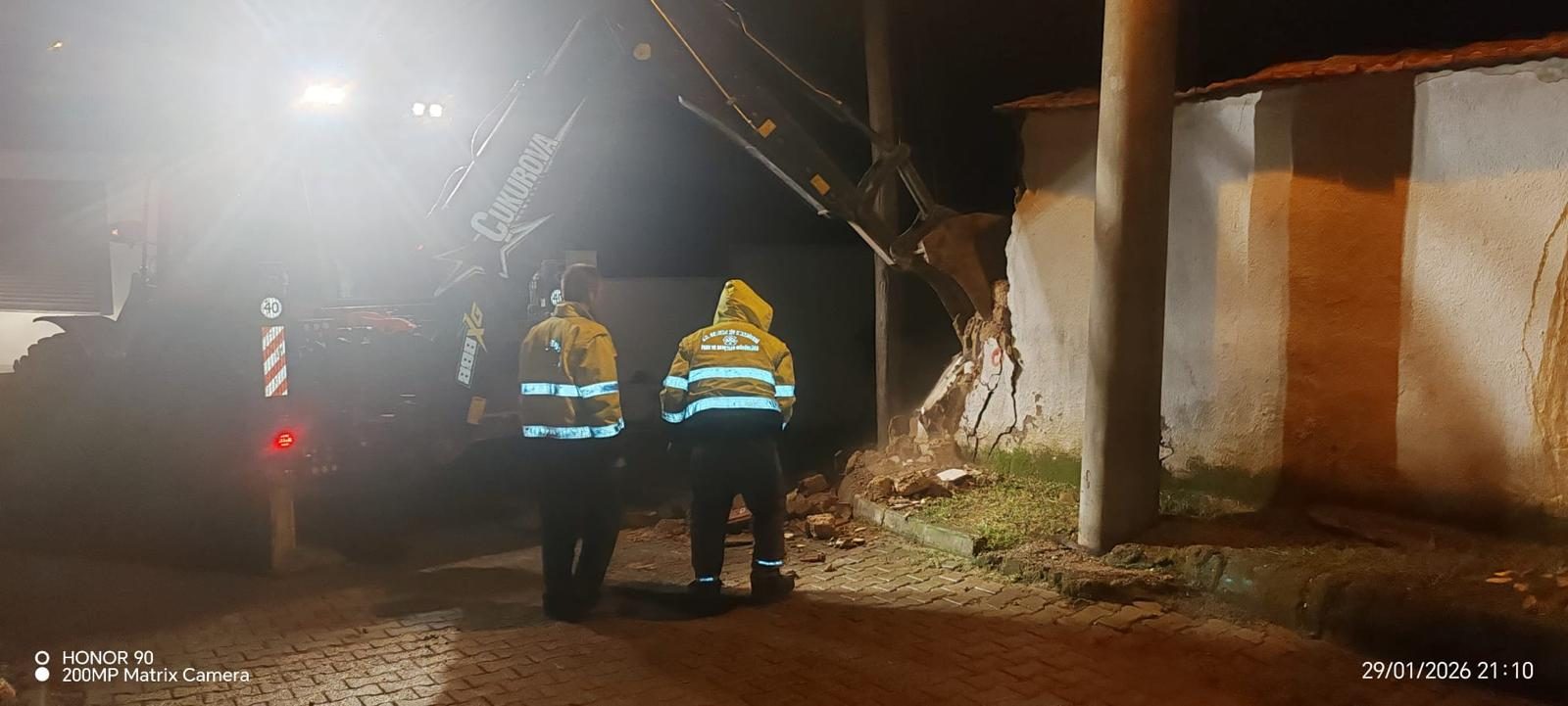 Mursallı’yı fırtına vurdu Germencik Belediyesi yetişti