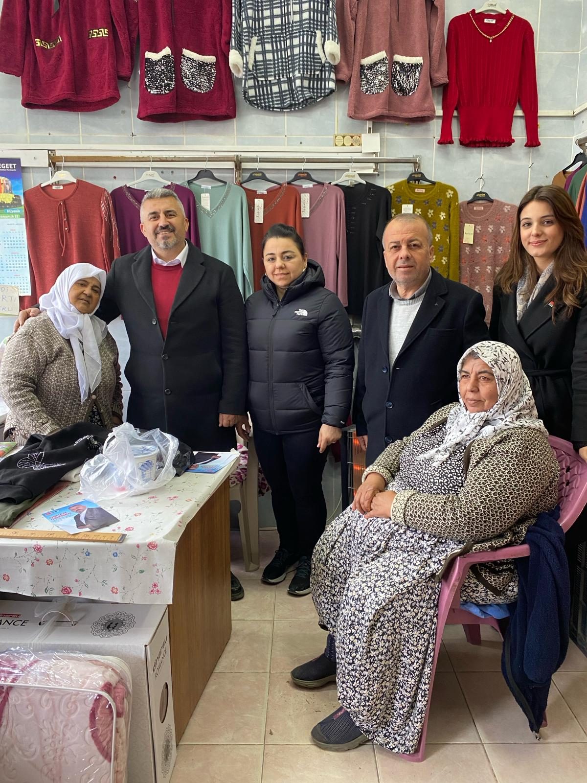 ACARLAR CHP'Lİ OSMAN GÖKMEN’İ BAĞRINA BASTI