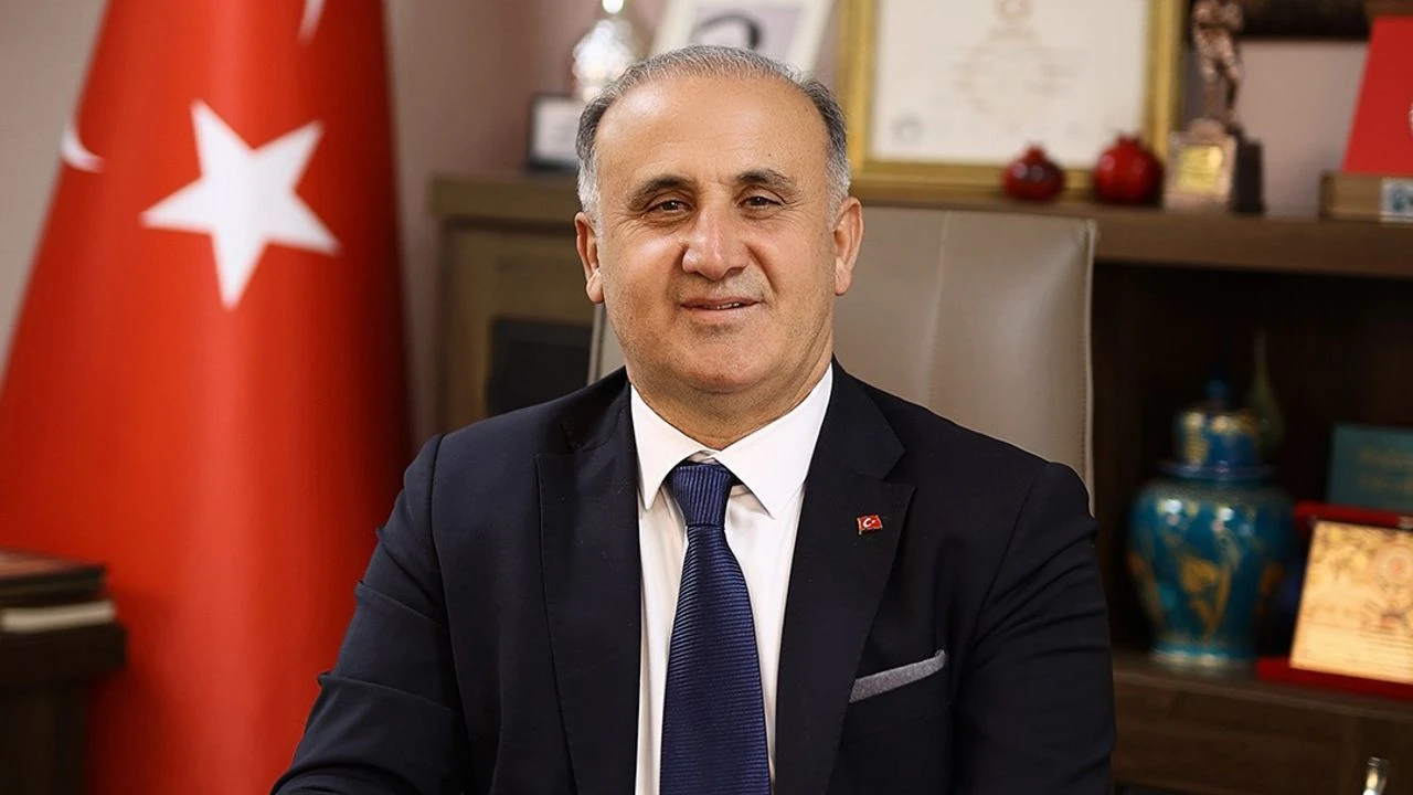 İncirliova'da çocuklara 23 Nisan hediyesi: Sinema etkinliği