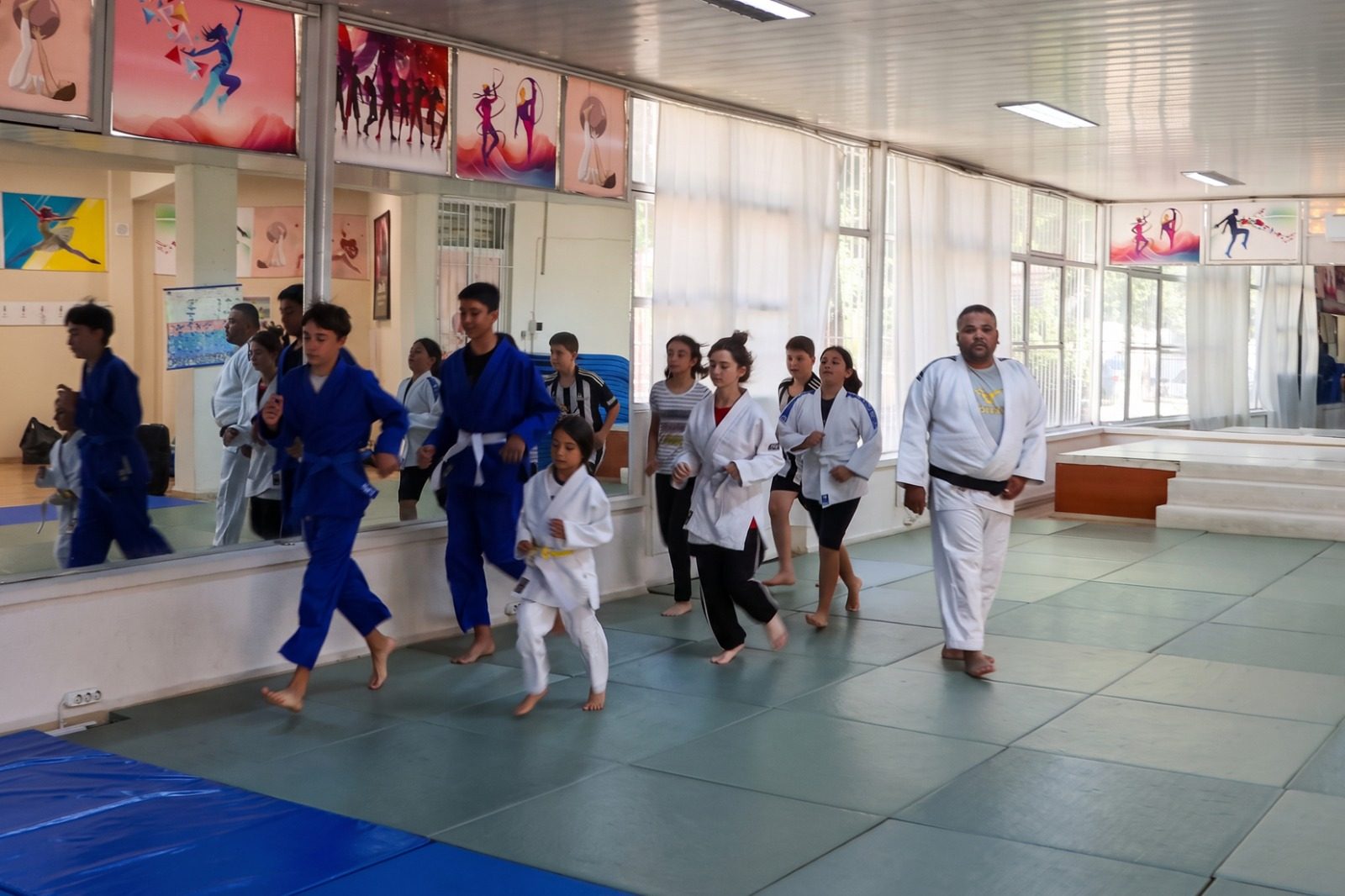 BAŞKAN ANIL YETİŞKİN'DEN ÇOCUKLARA HEM SPOR HEM GELECEĞE YATIRIM