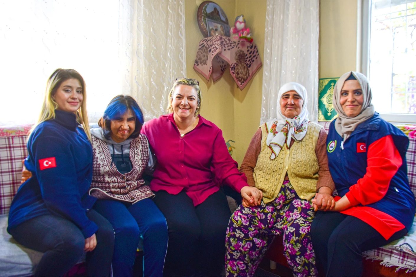 Gamze ve Zuhal’in yüzünde güller açtı