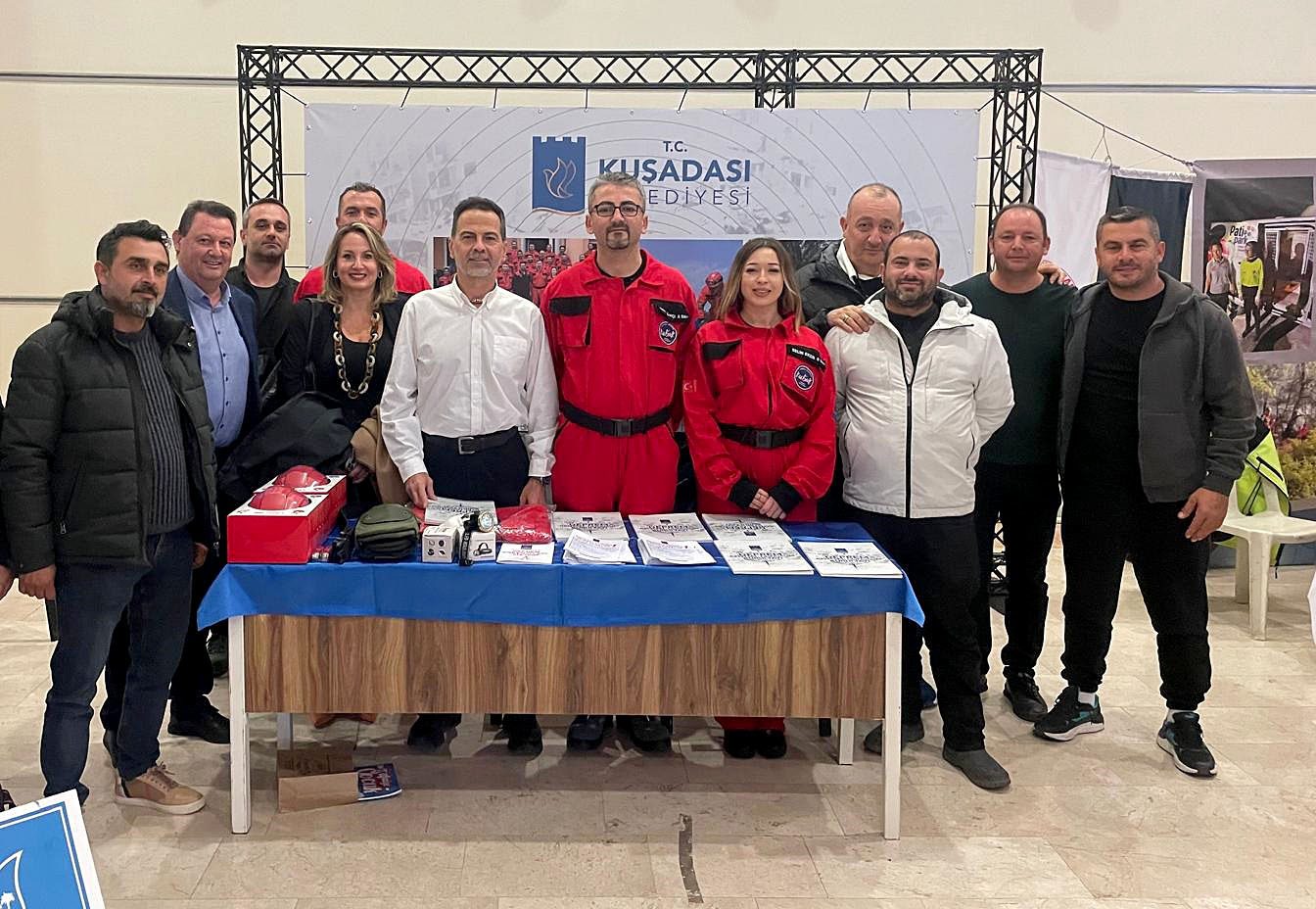 KUŞADASI BELEDİYESİ DEPREME KARŞI ALDIĞI ÖNLEMLERİ İZMİR’DE ANLATTI