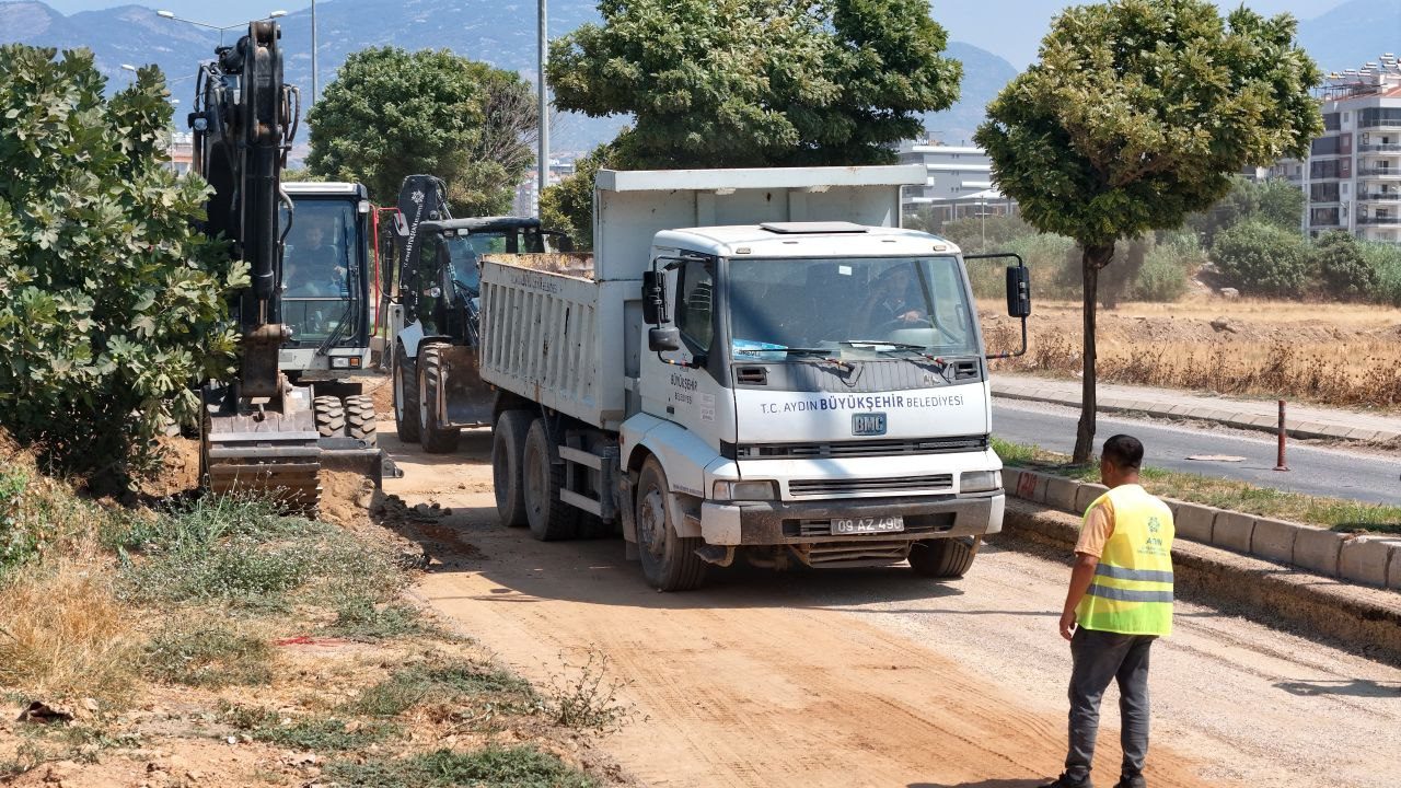BAŞKAN ÇERÇİOĞLU AYDIN’IN TÜM İLÇELERİNDE YOL YAPIM VE YENİLEME ÇALIŞMALARINI SÜRDÜRÜYOR