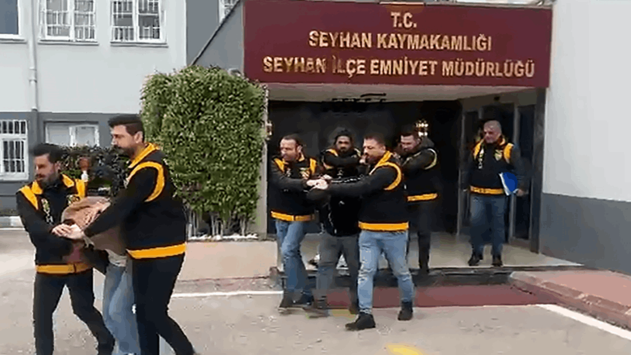 Sokakta çatışma çıktı: Yolda yürüyen genç vuruldu