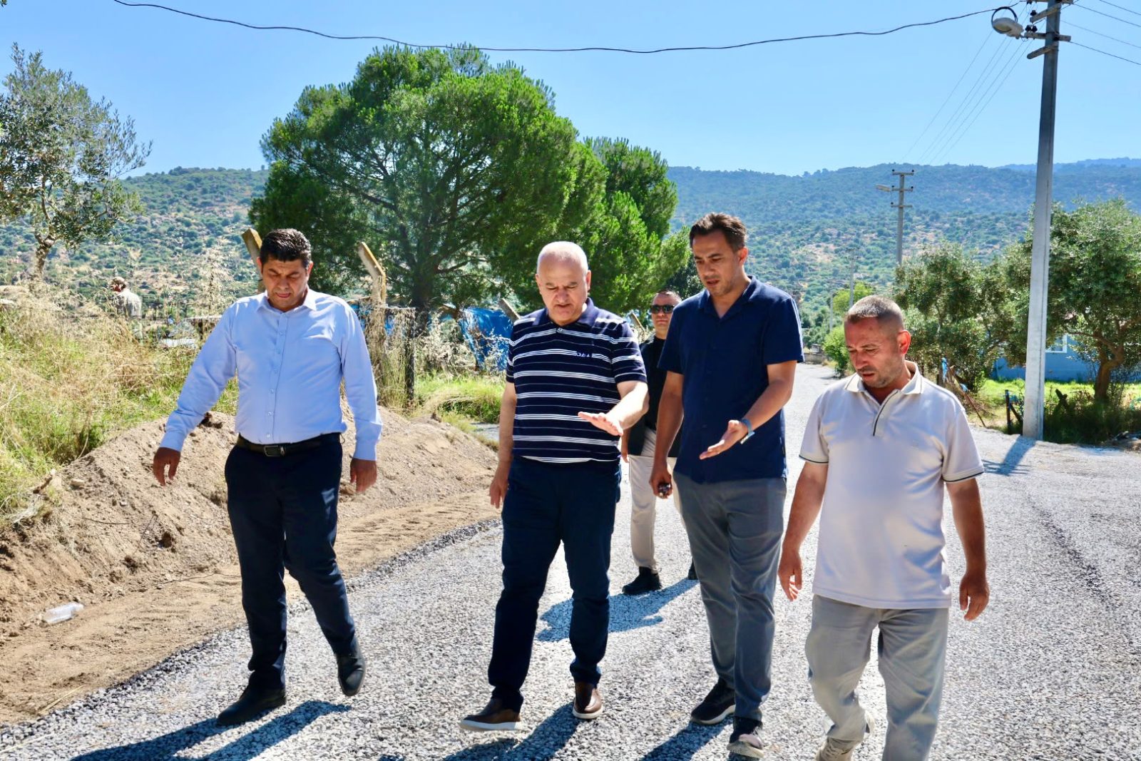 BAŞKAN KIVRAK ÖNCÜLÜĞÜNDE ASFALTLAMA ÇALIŞMALARI BAŞLADI