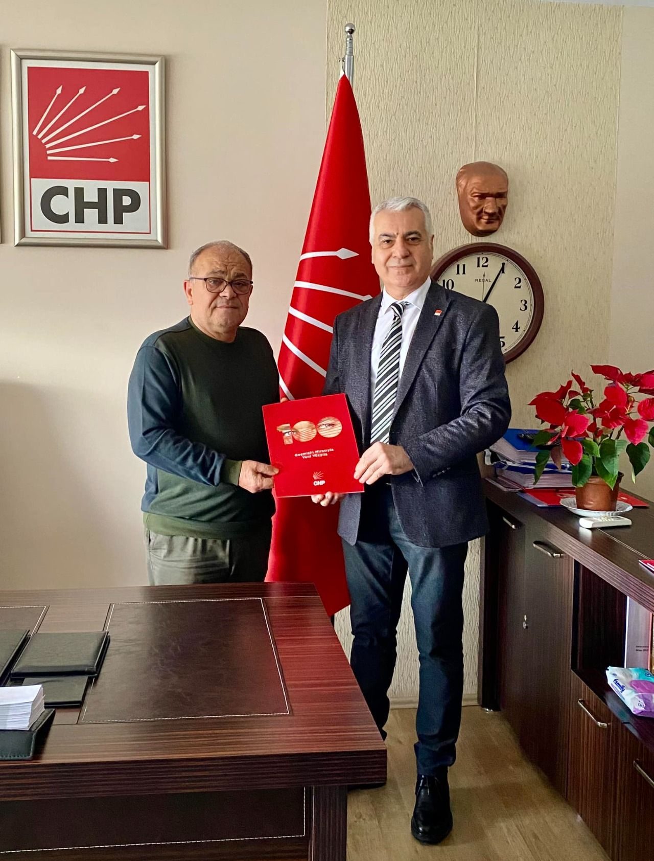 İnci, adaylık yarışında