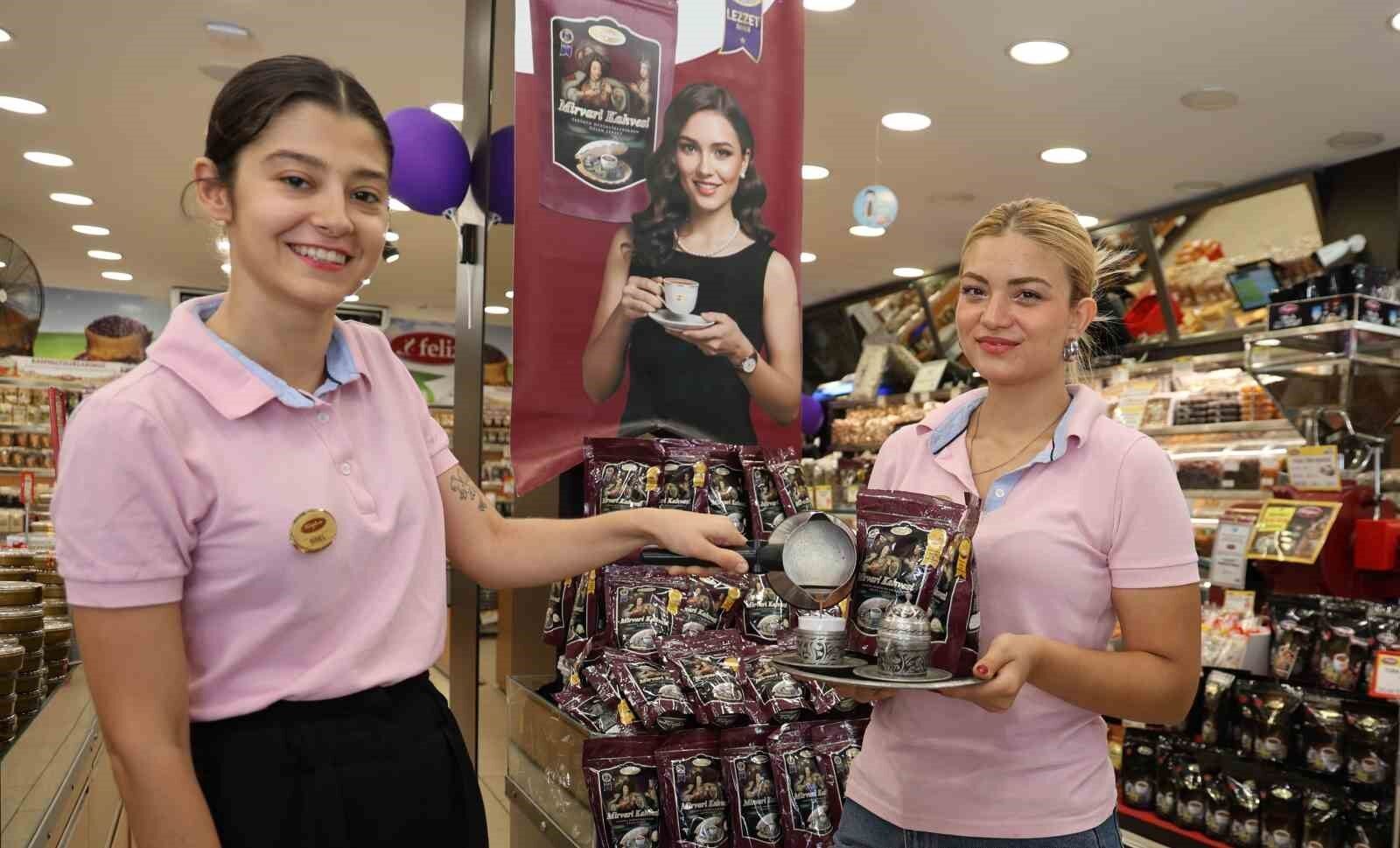 Aydinda Dogan Mirvari Kahve Kahve Kitaplarina Girdi E7752Fe475Aeac80D18E525405A89779