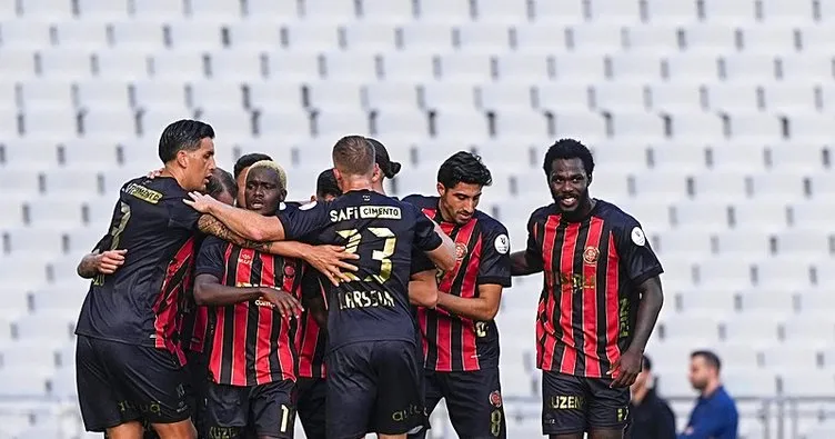Karagümrük haftalar sonra kazandı! Konyaspor'u 2 golle geçti...