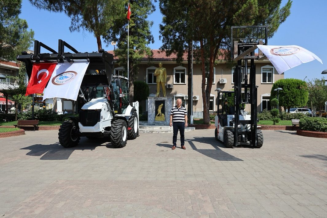 Başkan Mehmet Kıvrak, Çine’ye Yeni İş Makineleri Kazandırdı