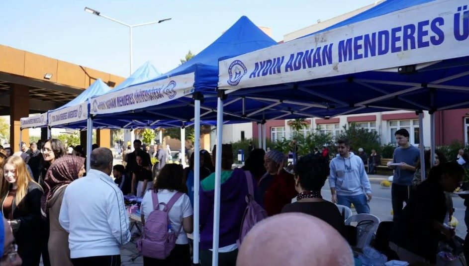 ADÜ Hastanesi’nde Çocuk Hastalar Yararına “Hep Birlikte Kermese” Etkinliği Düzenlendi