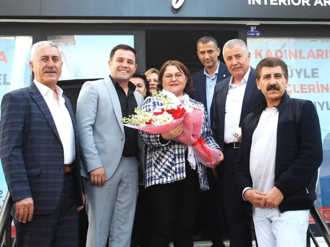 CHP’li Gençay“Özlem Başkanı örnek alıyoruz”