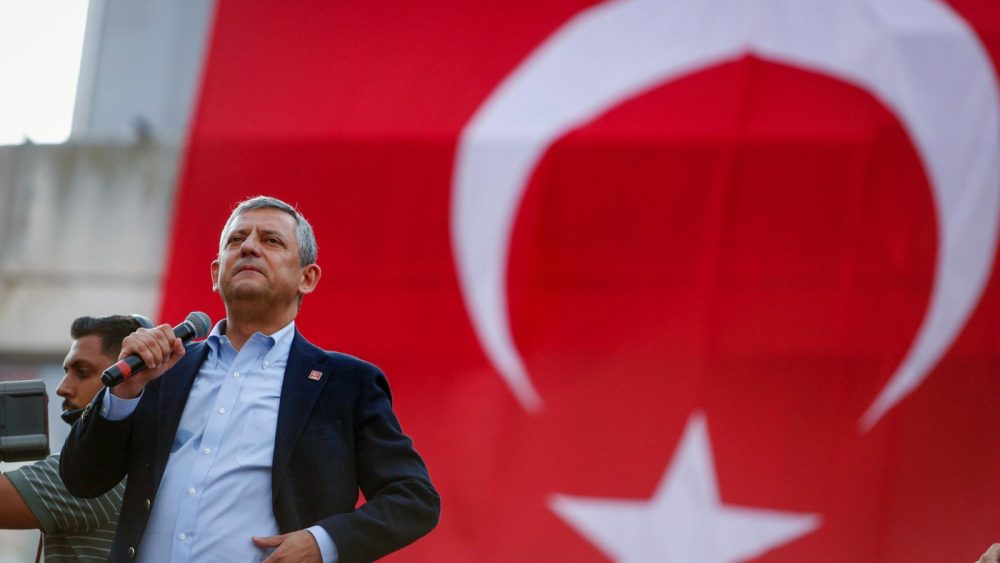Özgür Özel Nazilli’ye Gelerek Taziyeye Katılacak!