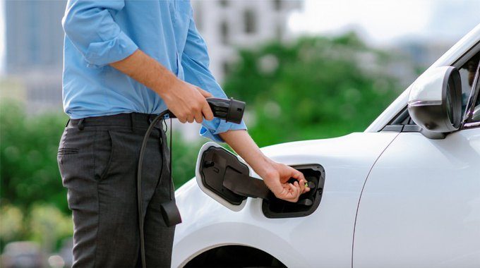 Elektrikli Araç Sahiplerine Yeni Şarj Düzenlemesi: %85’te Sonlandırma Geliyor