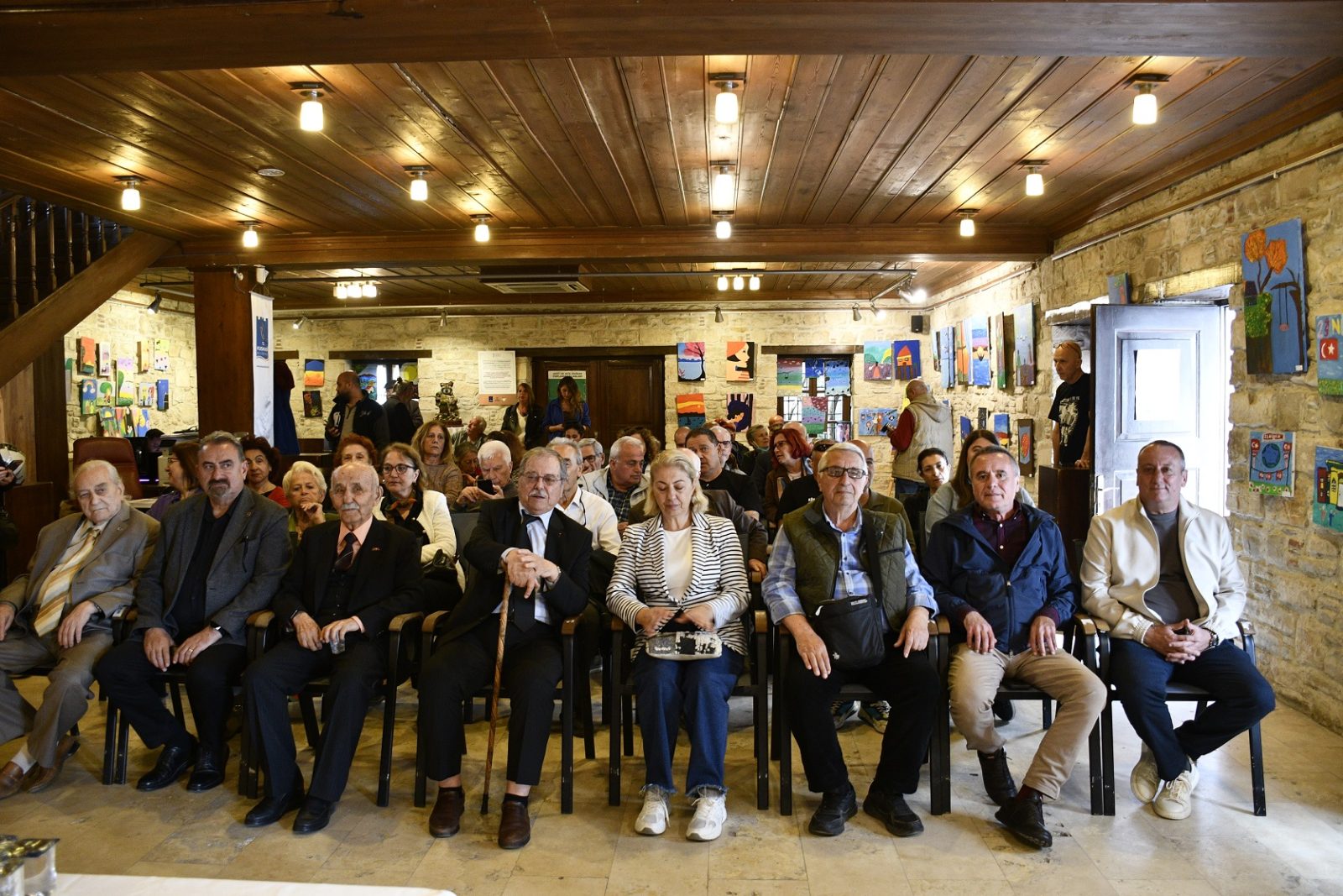 KÖY ENSTİTÜLERİ MİRASI KUŞADASI’NDA GÜÇLÜ MESAJLARLA ANILDI