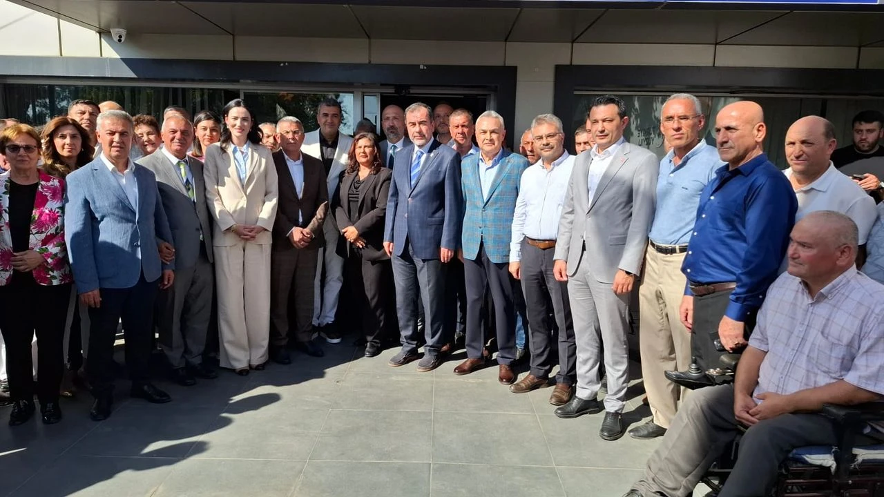 Çerçioğlu'ndan AK Parti'ye ilk ziyaret