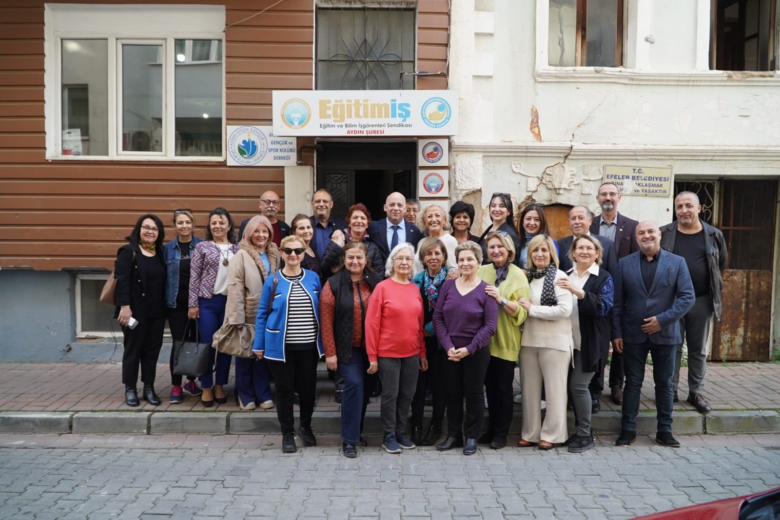 DP'Lİ Dinçer Türk Kadınlar Konseyi Aydın Şubesini Ziyaret Etti