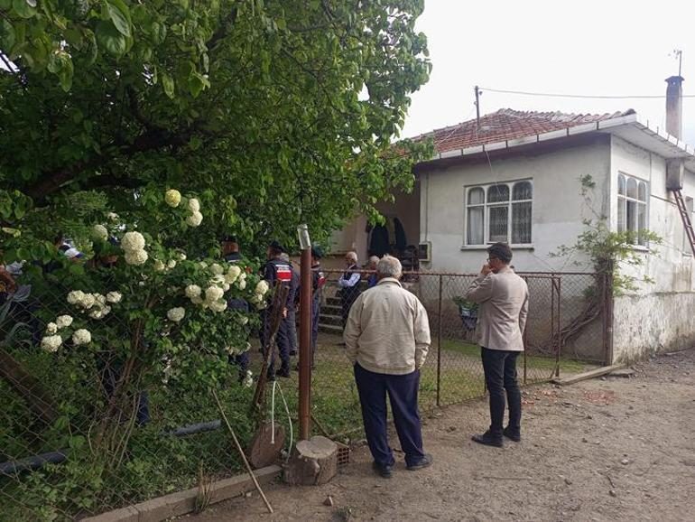 Çorludaki çatışmada şehit düşen polis memuru Erkan Tütüncülerin acı haberi ailesine ulaştı