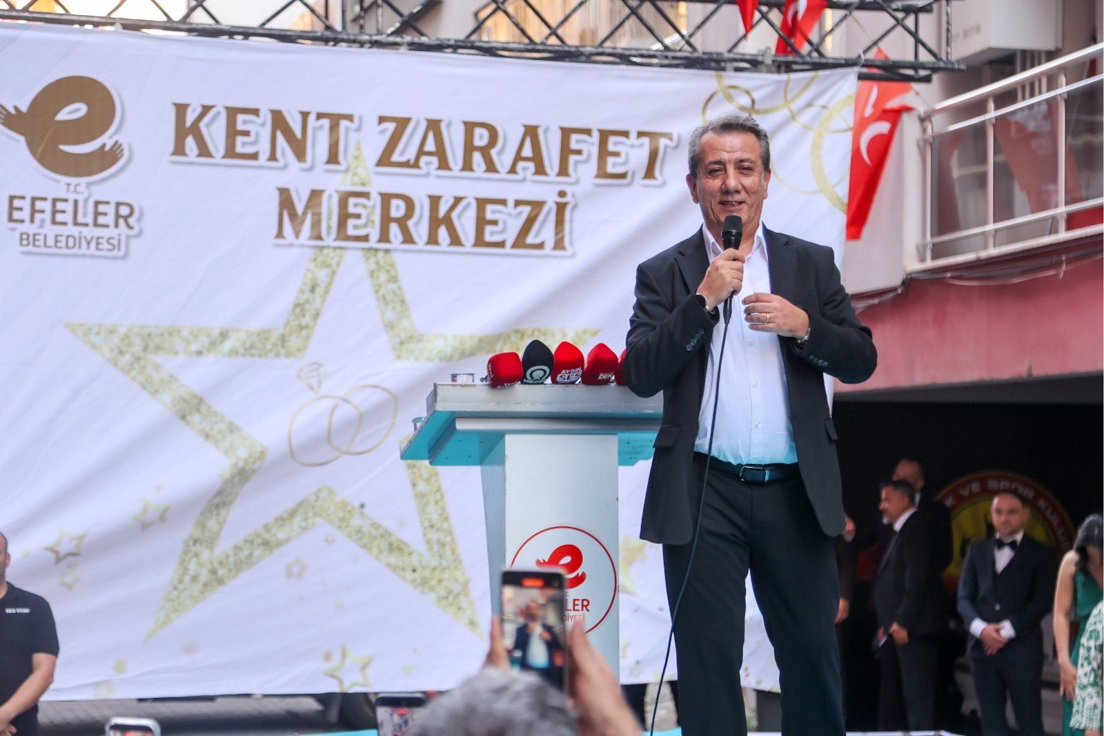 BAŞKAN YETİŞKİN’İN EVLENECEK ÇİFTLERE HEDİYESİ KENT ZARAFET MERKEZİ AÇILDI