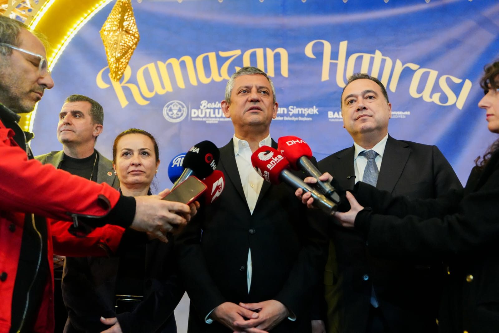 CUMHURİYET HALK PARTİSİ GENEL BAŞKANI ÖZGÜR ÖZEL: “ÖMER GÜNEL, KUŞADALILARIN BİLDİĞİ GİBİDİR, AYDINLILARIN BİLDİĞİ GİBİDİR”