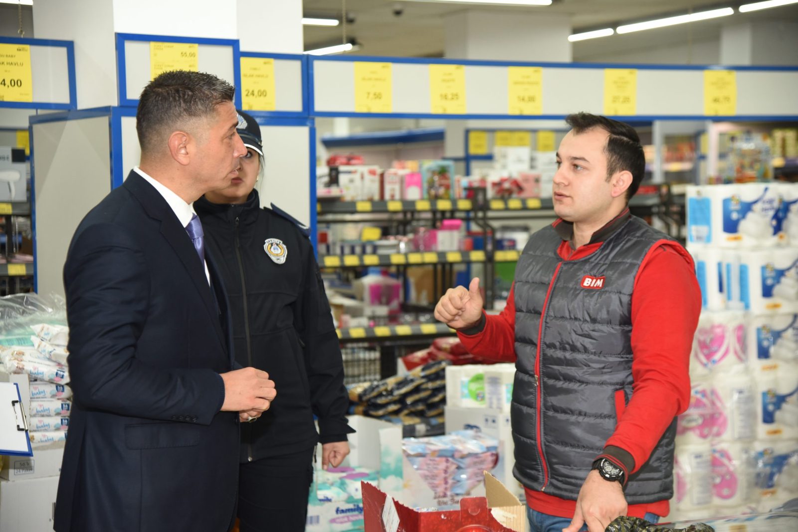 İncirliova’da zincir marketlere sıkı denetim