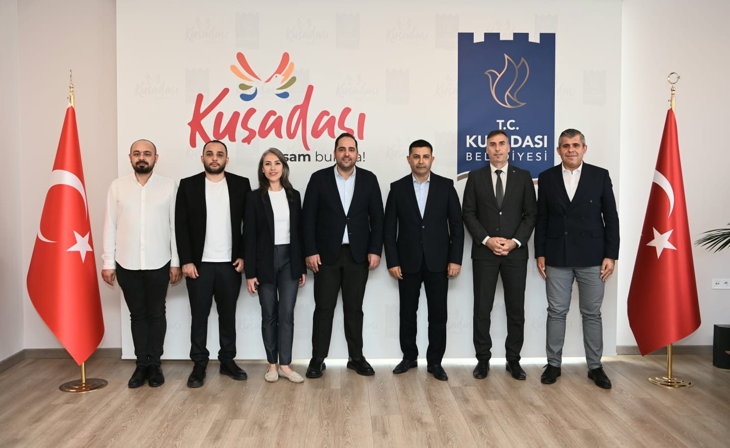 "Ömer Günel’den Çift Protokol: Şehirler ve Vatandaşlar Dijitalleşiyor"